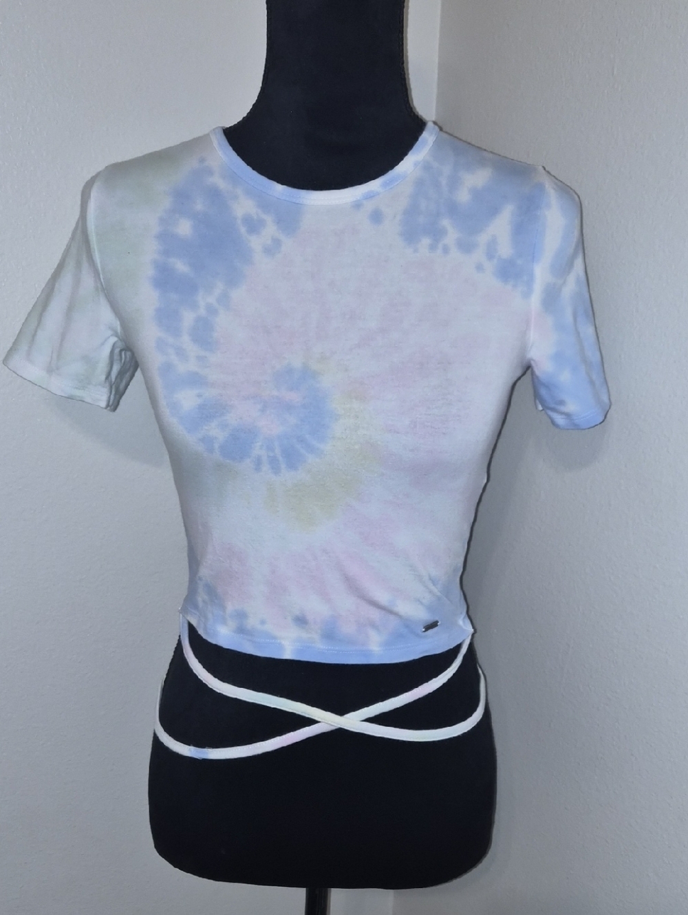 Hollister Pastel Tie-Dye Crop Top in Blue, Pink, Yellow
